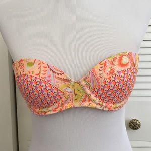 4/$25 The Flirt Bandeau 34B Victoria’s Secret